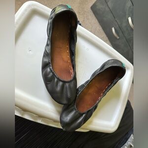 Selling Black Tieks should size 10
